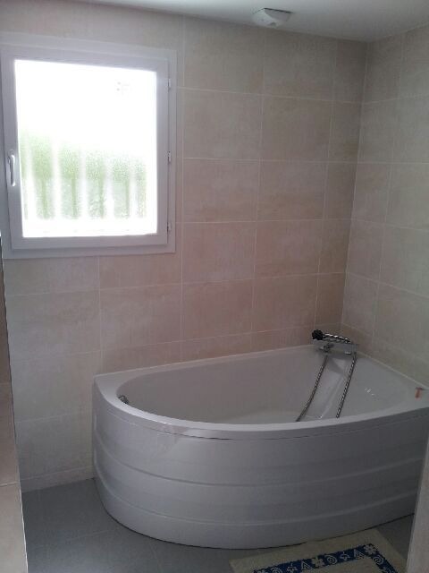 Salle de bain mixte baignoire + cabine douche en Côtière